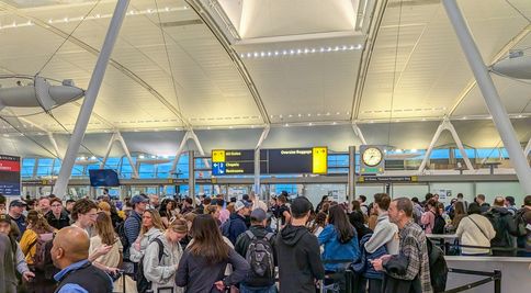 Obiectul banal din bagaj care ți-ar putea crea probleme în aeroport. Ce nu trebuie să iei cu tine când călătorești cu avionul