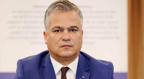 Cine este și cum arată soția lui Adrian Veștea. Premierul desemnat are doi copii