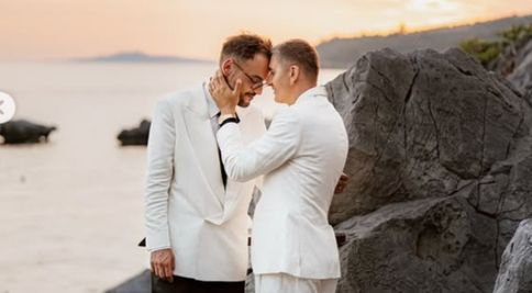 Max Raileanu și George Popescu și-au unit destinele în Grecia. Imagini spectaculoase de la ceremonia de la Ktima Delmare Pantazara