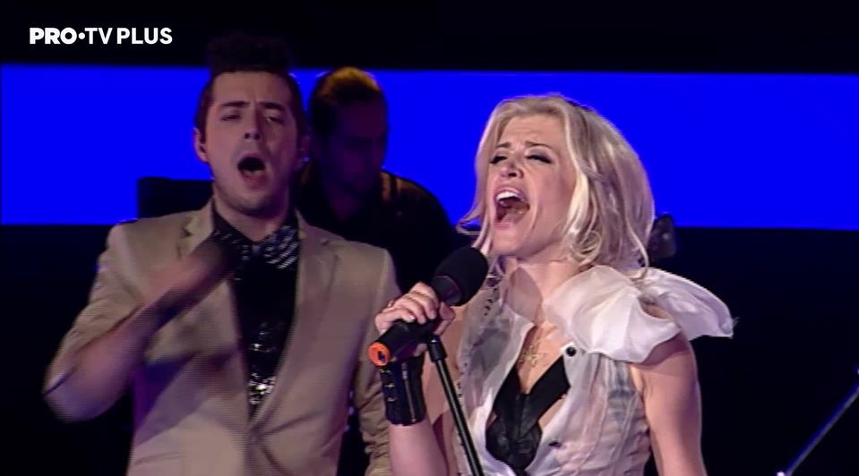 Smiley, Horia Brenciu, Marius Moga și Loredana Groza au interpretat melodia ”Don't Stop Me Now” în prima ediție Vocea României