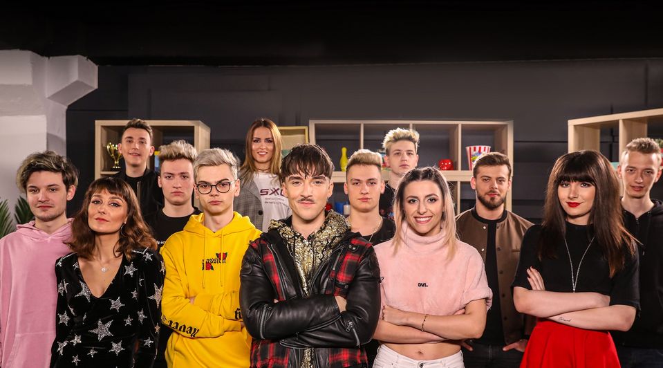 Sezonul 2. Emil Rengle si cei 13 vloggeri lanseaza videoclipul piesei Sezonul 2. Emil Rengle si cei 13 vloggeri lanseaza videoclipul piesei