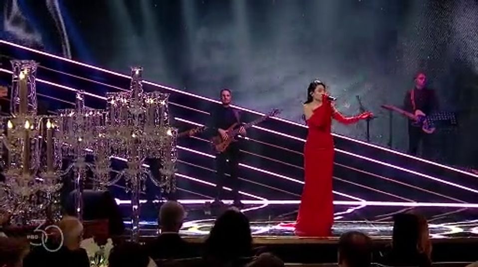 Irina Rimes a cântat „Acasă” la „Tu ești România” de 1 Decembrie, un moment cald, primit cu ropote de aplauze