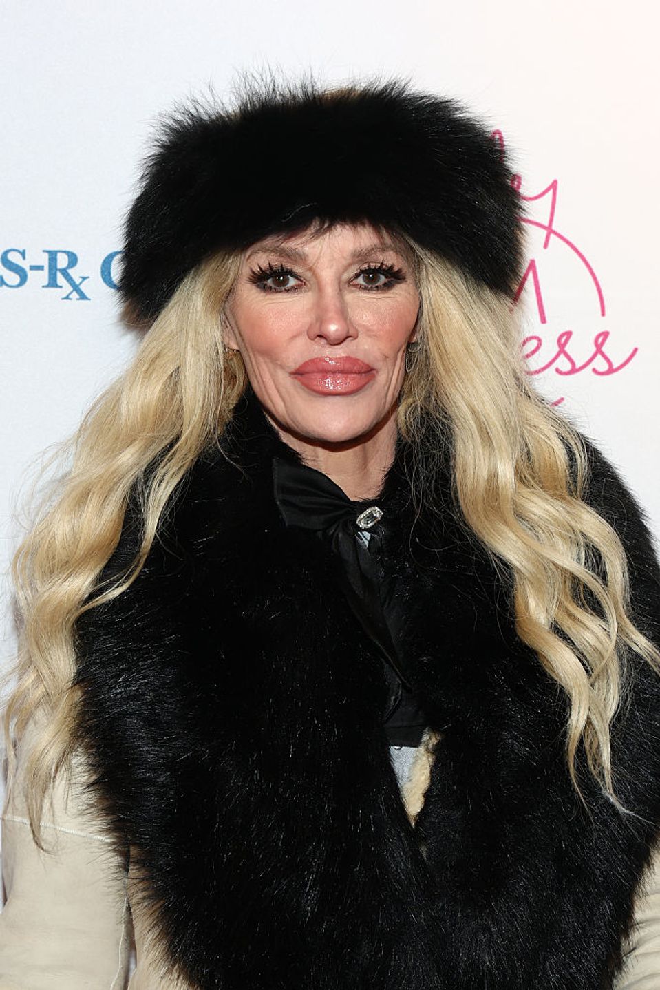 Brandi Glanville pe covorul roșu la PBM Princess x Kemo Sabe