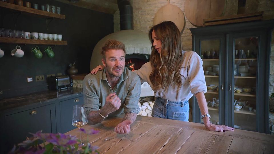 David Beckham şi Victoria Beckham vorbest despre relaţia lor în documentarul biografic Beckham