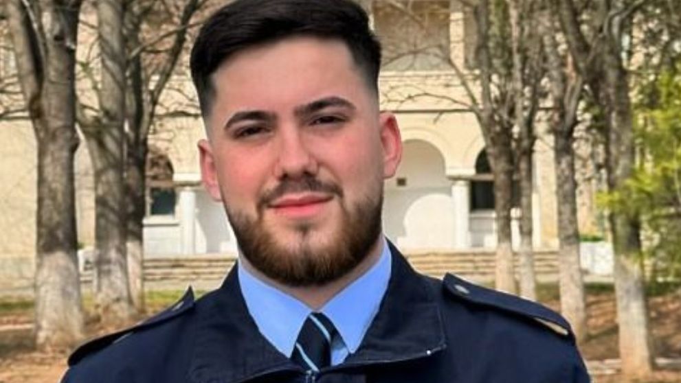 Adrian „Elicopter de Luptă” a publicat previzul de exmatriculare pe care l-a primit de la Academia de Poliție! Adevăratul motiv pentru care nu va deveni ofițer