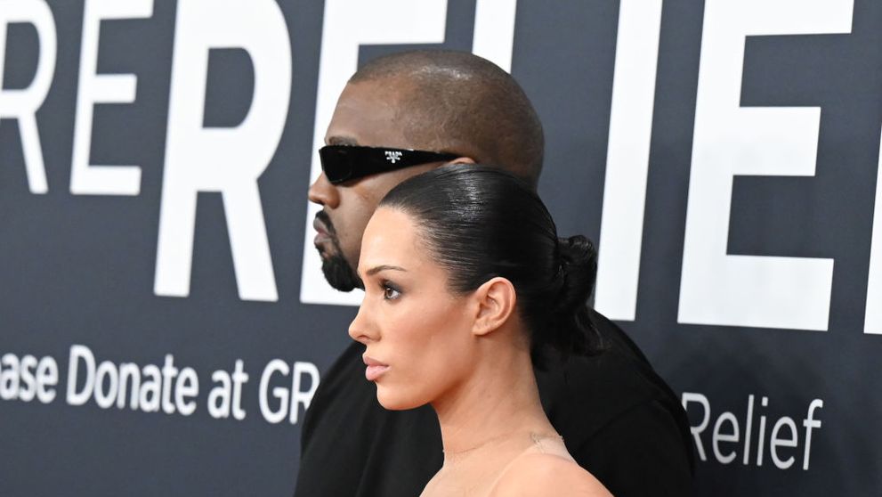 Motivul pentru care Kanye West și-a pus soția să defileze într-o rochie transparentă, fără lenjerie intimă, pe covorul roșu de la Premiile Grammy 2025. Ce s-a întâmplat la puțin timp după ce au părăsit locația