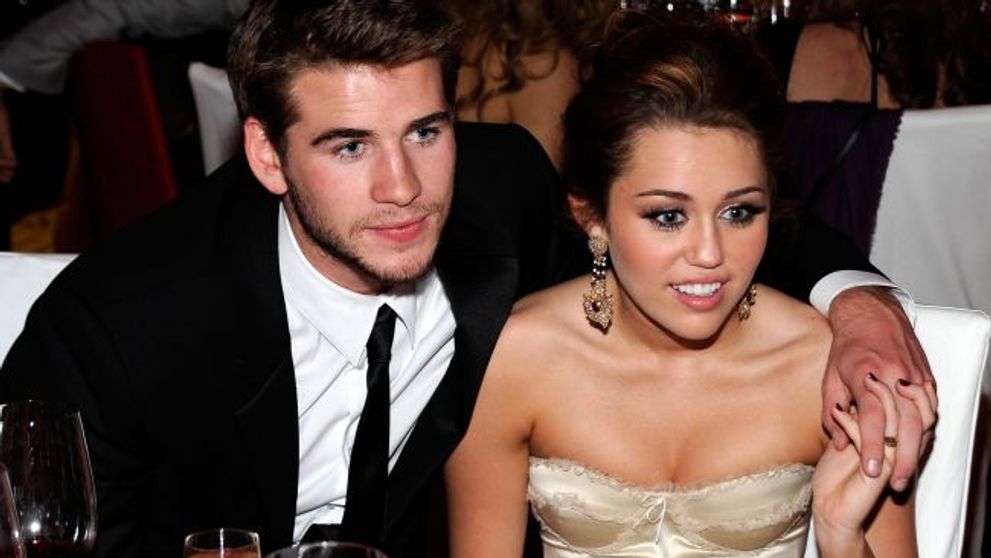 E oficial! Miley Cyrus si Liam Hemsworth s-au despartit. De ce au rupt logodna cei doi