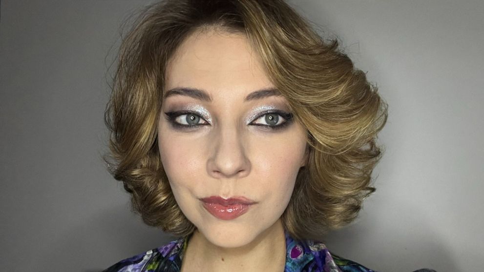 Cine este Ilona Dănilă, influencerița care a făcut din etimologie și gândirea critică un fenomen pe TikTok: „Sunt om, nu algoritm”