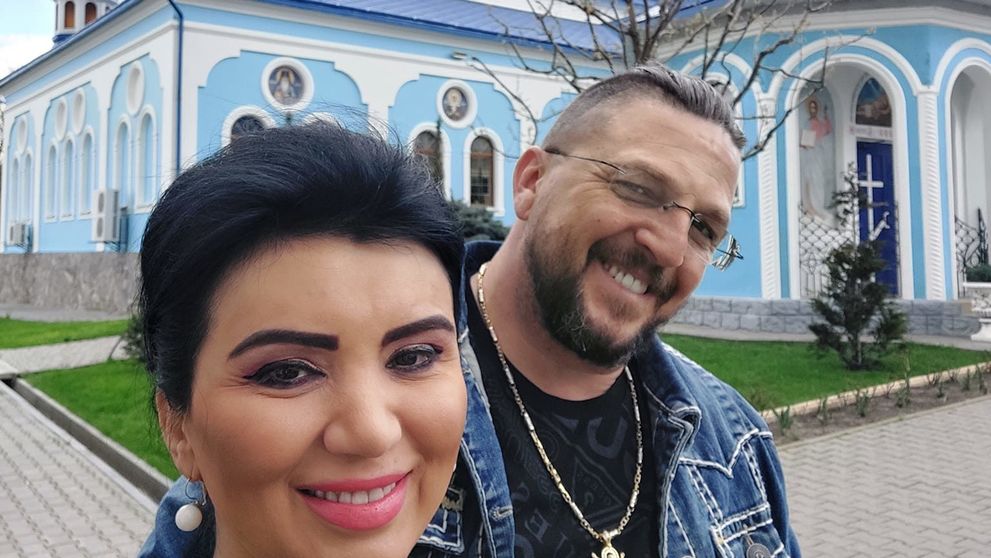 Adriana Bahmuțeanu și George Restivan s-au despărțit definitiv. Motivul pentru care jurnalista nu a acceptat nici de această dată cererea în căsătorie: „Colacul de salvare nu îl mai arunc la nesfârșit”