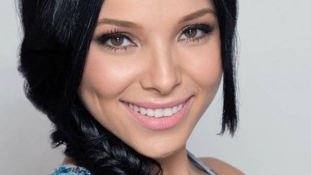 Corina Caragea, mai seducatoare ca niciodata. Cu ce tinuta sexy a impresionat  