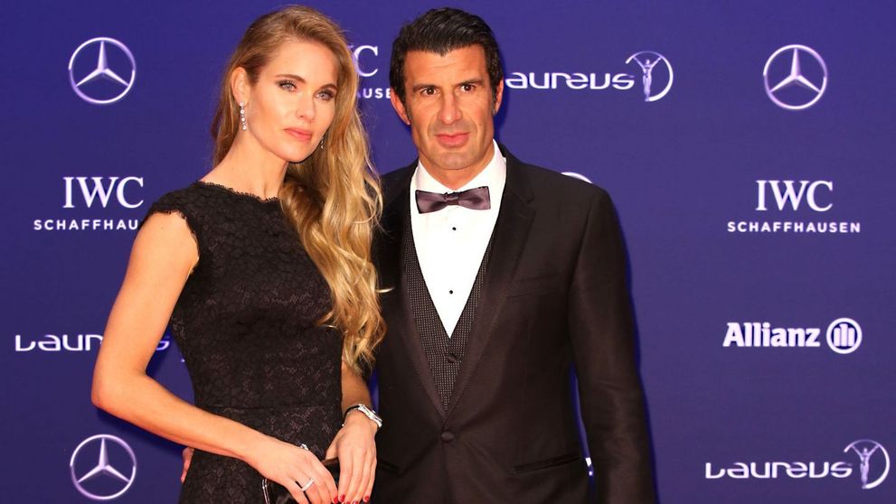 A fost unul dintre cei mai valorosi si sexy fotbalisti. Cum a fost surprins Figo la plaja, alaturi de superba sa sotie