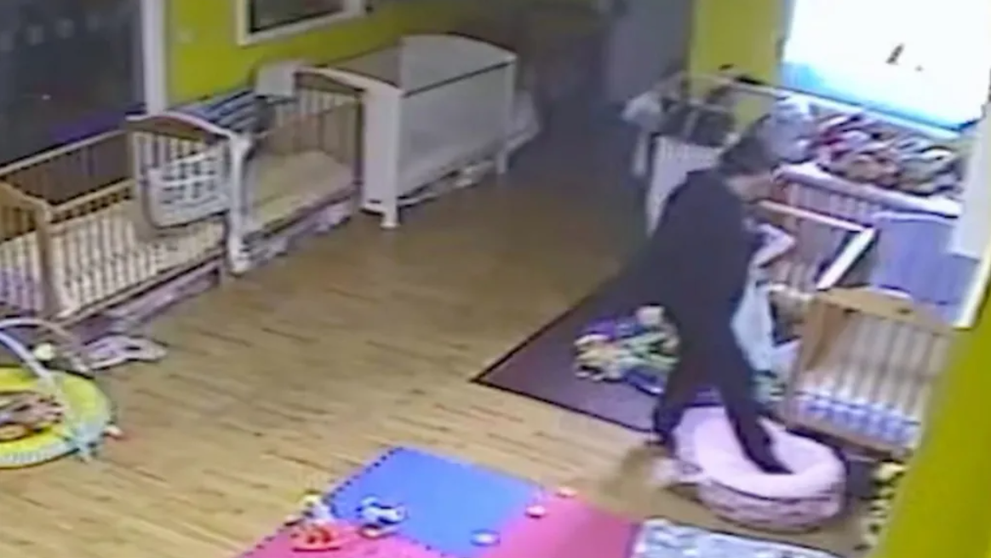 Un copil de doar nouă luni a murit la creșă. Angajata care trebuia să supravegheze bebelușul a fost condamnată la închisoare. Care a fost cauza decesului: „Am uitat complet cine eram”