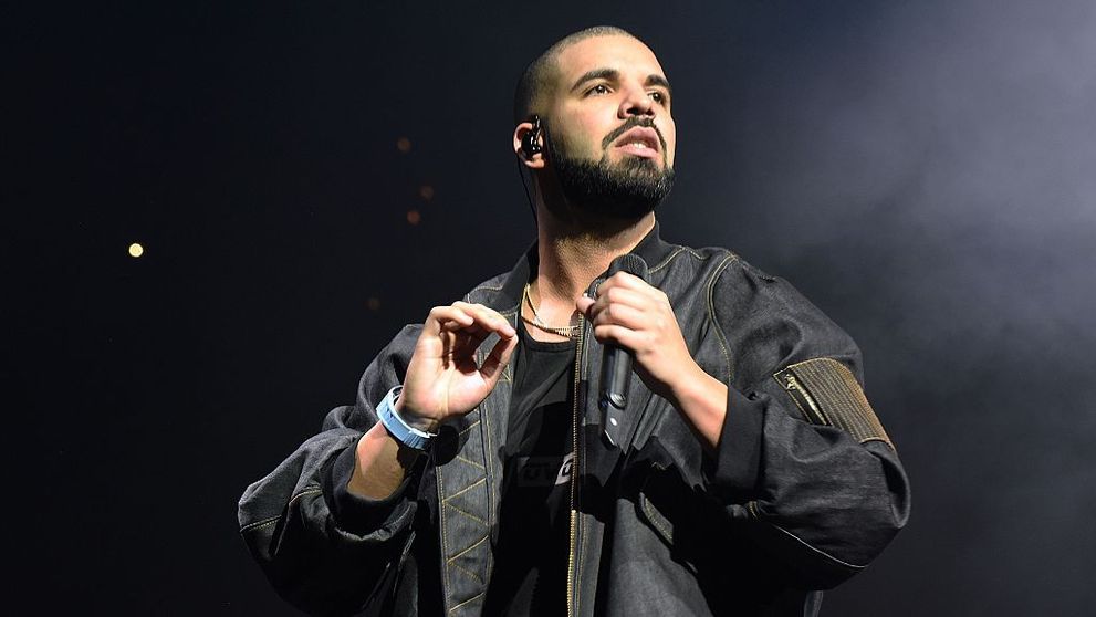 Drake a cheltuit 1 milion de dolari la un club de striptease, la o zi după tragedia de la Astroworld