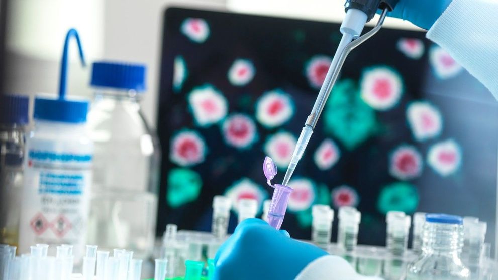 O nouă variantă de coronavirus a fost descoperită în Cipru