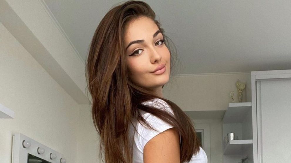 Andreea Bostănică, Regina TikTok-ului din România, lăsată fără cont de Instagram. „Mă percepe ca decedată”