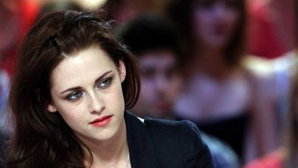 Ce cantareata din Romania este considerata mai frumoasa decat Kristen Stewart