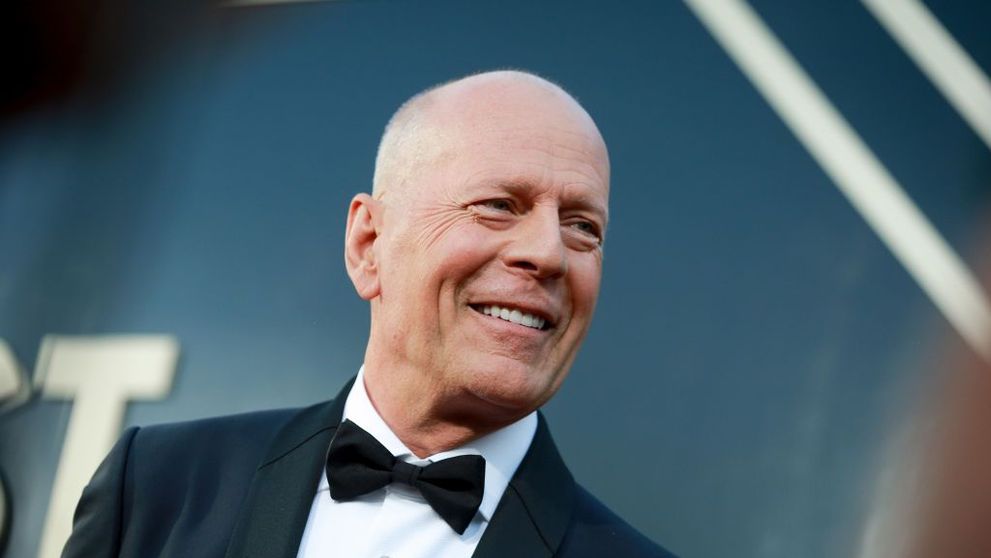Bruce Willis, surprins într-o zi obișnuită la cumpărături. Ipostazele în care a fost suprins celebrul actor