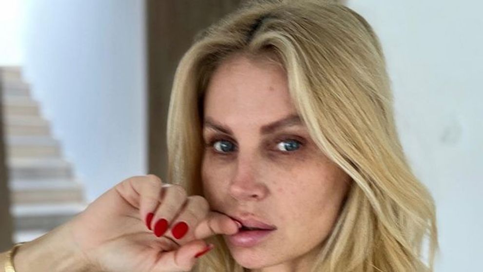 Andreea Bănică, nemachiată după o noapte albă. Cum au reacționat fanii când au văzut-o așa