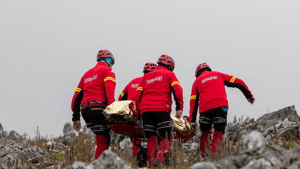 Avalanșă în Masivul Bucegi, pe Valea Coștilei: Un angajat ISU a murit. Avea doar 35 de ani