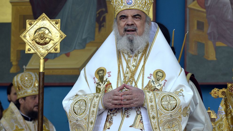 Cum arăta Patriarhul Daniel când era tânăr FOTO