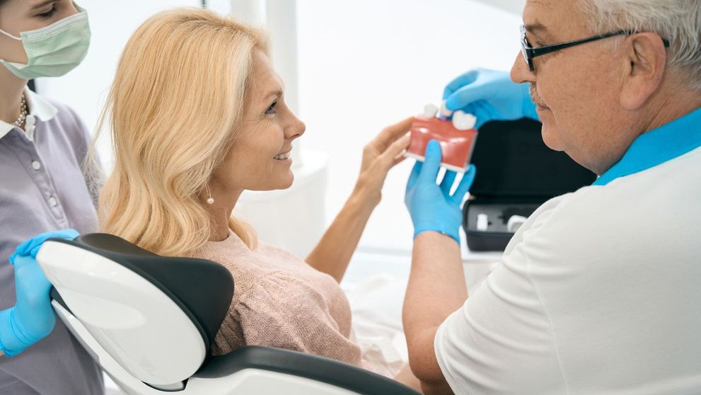 (P) Tipuri de implanturi dentare: Cum faci alegerea corecta