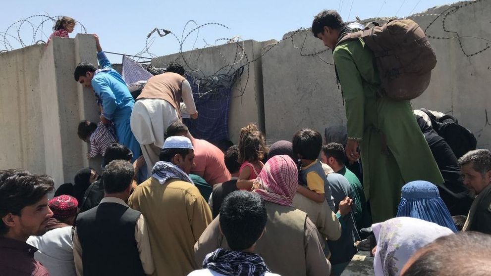 VIDEO Captivi în războiul celor mari. Cum sunt scoși copiii afgani din Iadul din Kabul