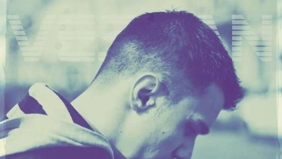 Noul star al muzicii romanesti face senzatie pe YouTube. Piesa lui a strans deja 12 milioane de afisari