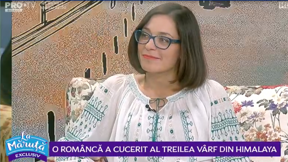 VIDEO O româncă a cucerit al treilea vârf din Himalaya