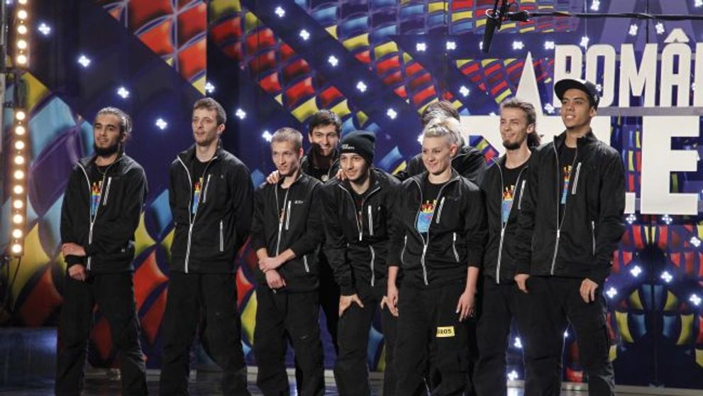 UST Freestylers Crew