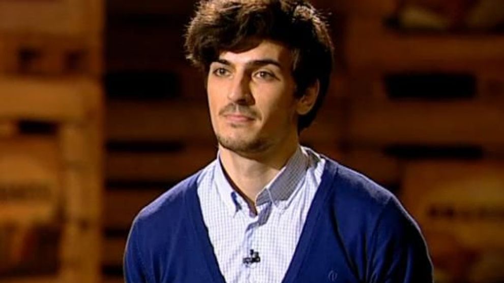 E campion la scrima si vrea sa devina primul MasterChef al Romaniei. Catalin Scarlatescu: <span style=