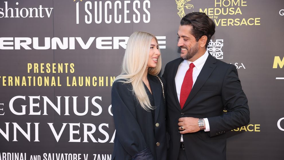Cezar Ouatu și iubita lui, Raluca Jurca, apariție încântătoare pe covorul roșu