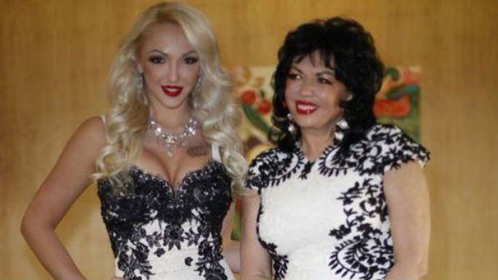 Carmen Harra si fiica ei, la Premiile Oscar in rochii de mii de dolari! 