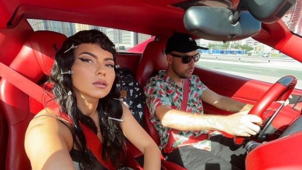 Inna, super hot pe Instagram! S-a pozat în costum de baie, iar Deliric i-a comentat la poze