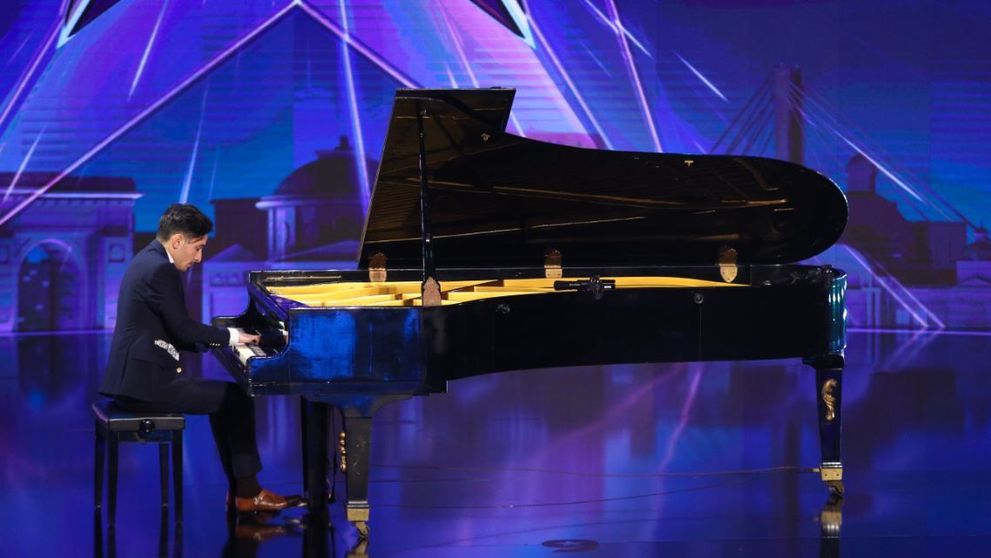 Rareș Bratu, pianistul de 15 ani de la Românii au talent: ”Abia aștept să te revăd în etapa viitoare!”