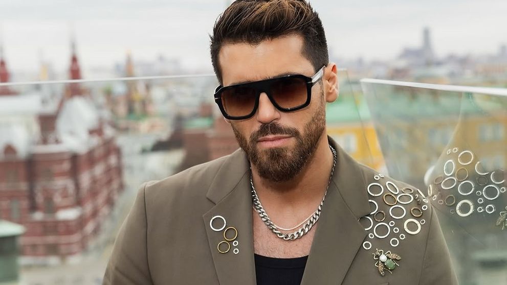 În ce țară a sărbătorit Can Yaman lansarea serialului „El Turco”. Vedetele din showbiz și fanii înfocați au umplut cinematograful unde a avut loc premiera