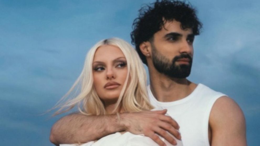 Alexandra Stan este însărcinată! Artista a postat prima imagine cu burtica de gravidă. Cine este tatăl copilului