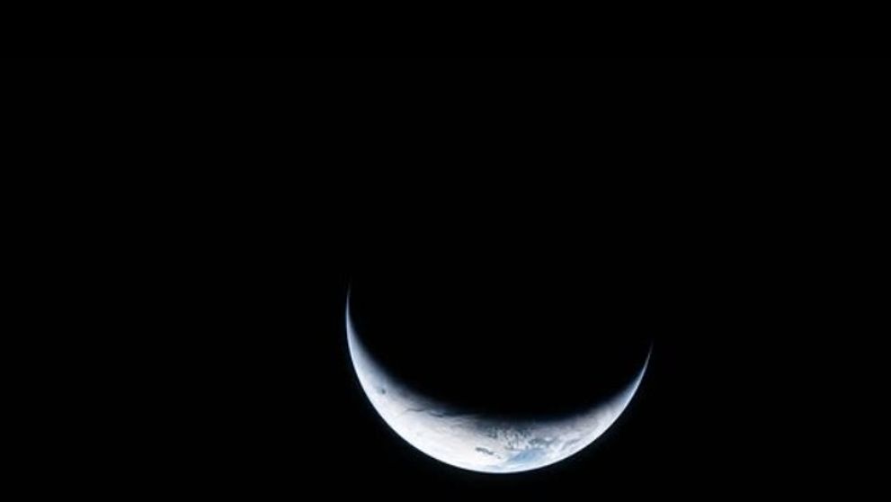 Cum arată partea nevăzută a Lunii: imagine spectaculoasă realizată de astronauții Artemis II