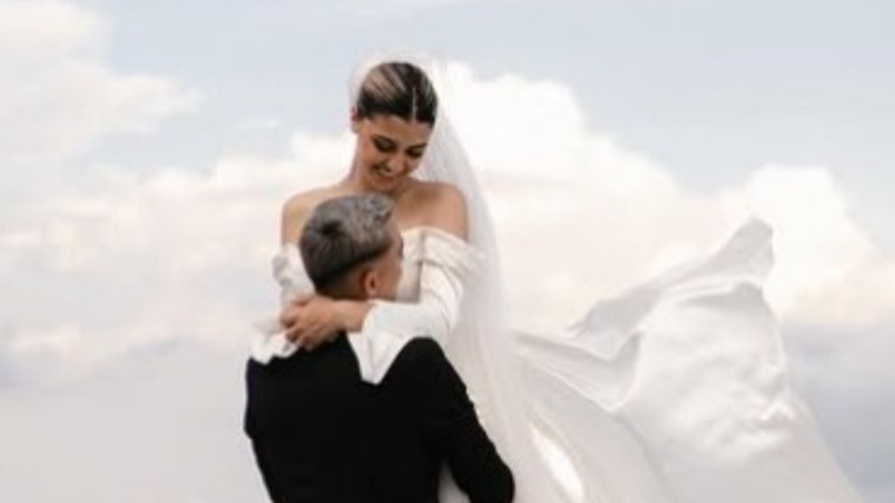 Este căsătorită cu unul dintre cei mai doriți fotbaliști din România, are doi copii, iar acum a făcut marele anunț. Familia influenceriței se mărește!