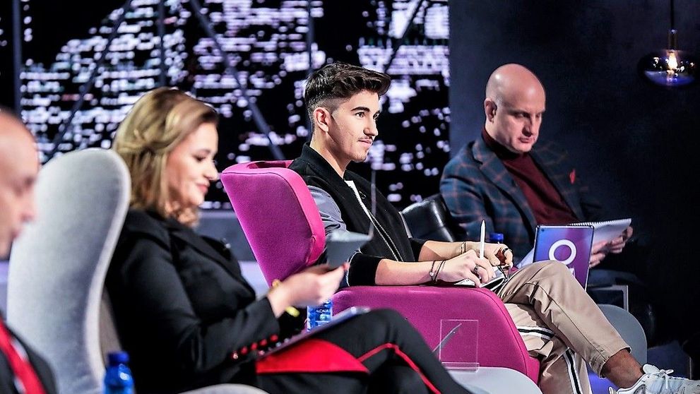 Leii au făcut spectacol miercuri seară. Cine e antreprenorul care i-a impresionat pe toți