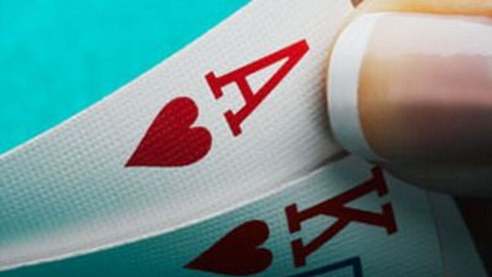 Cum a furat un site american de poker 440 de milioane de dolari de la jucatori