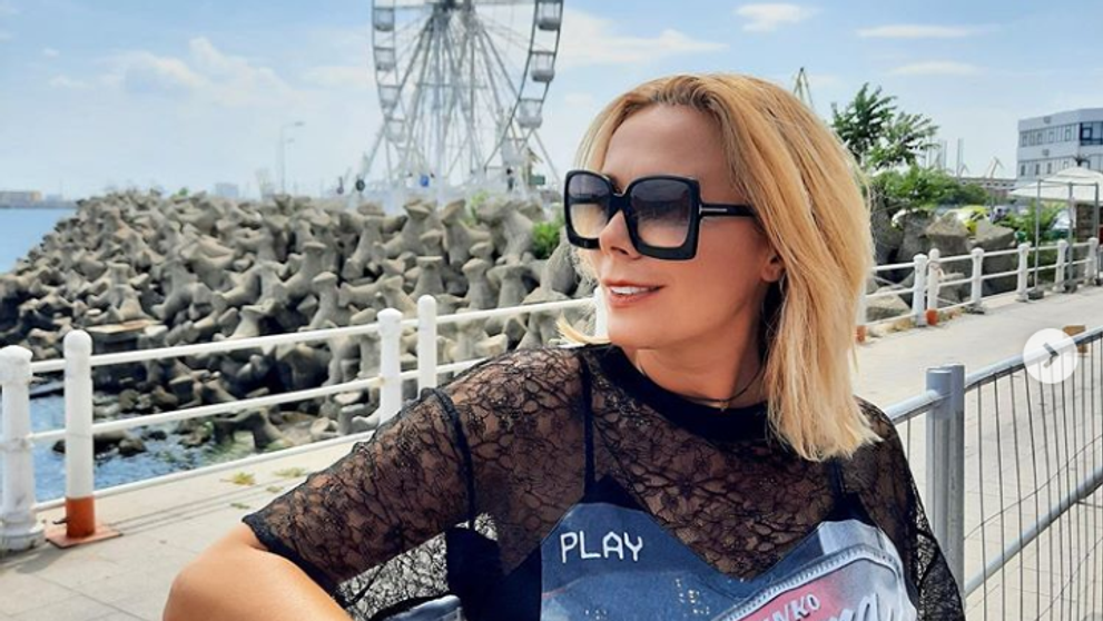 Dana Săvuică, poză de mii de like-uri. Vedeta s-a lăsat fotografiată topless