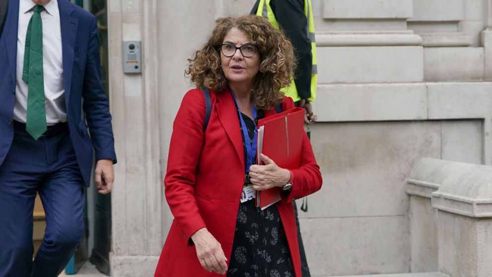 Ministrul Poliției din Marea Britanie a rămas fără geantă în timp ce ținea un discurs despre infracționalitate și creșterea numărului de furturi