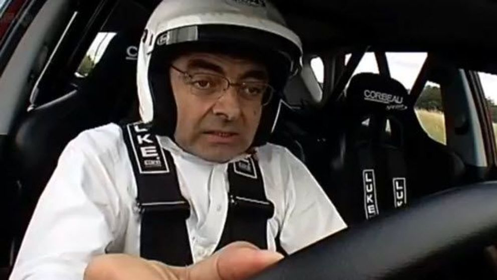 Suma record pentru masina lui Mr. Bean. Cat au costat reparatiile bolidului facut praf de actor