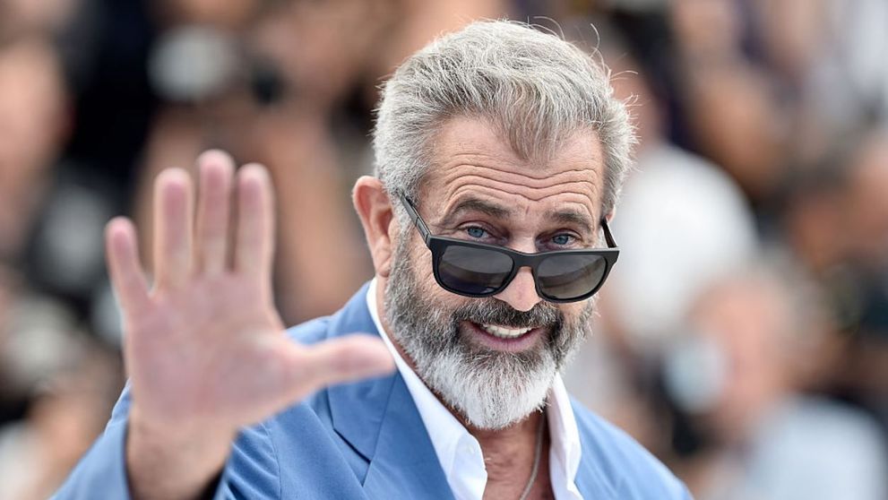 Cât te costă o cină și un selfie cu Mel Gibson. Actorul și-a scandalizat fanii