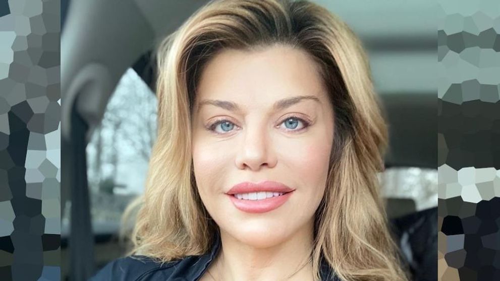 Așa se face un șpagat la sală! Loredana Groza și-a uimit fanii cu „flexibilitatea” ei