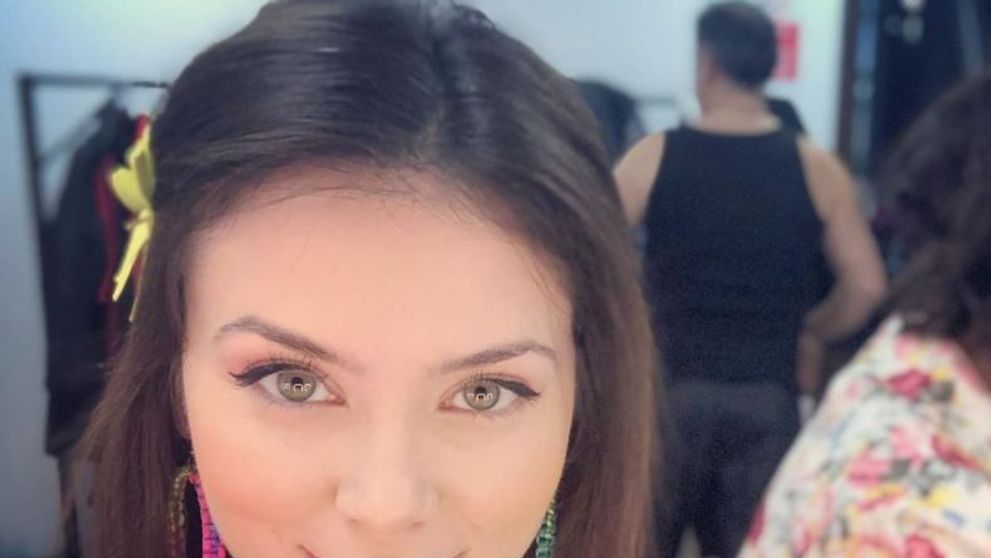 Look spectaculos pentru Anca Dumitra. Cum arată brunetă, cu breton și tunsă bob