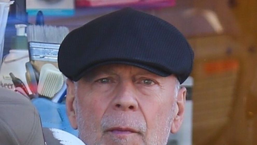 Boala lui Bruce Willis, cel mai bine păstrat secret la Hollywood: “Nu mai putea juca, îi suflau replicile în căști