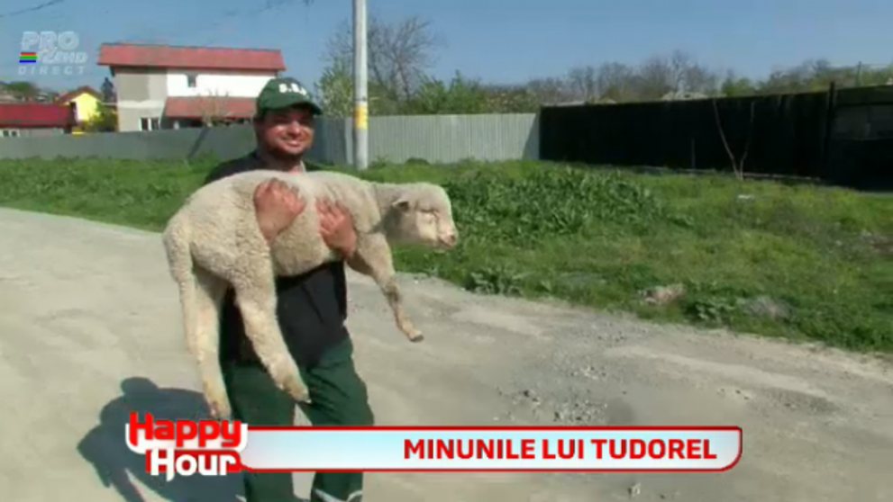 Jos palaria pentru Tudorel Popa! Ce cadou le-a facut de Paste micutilor de la casa de copii