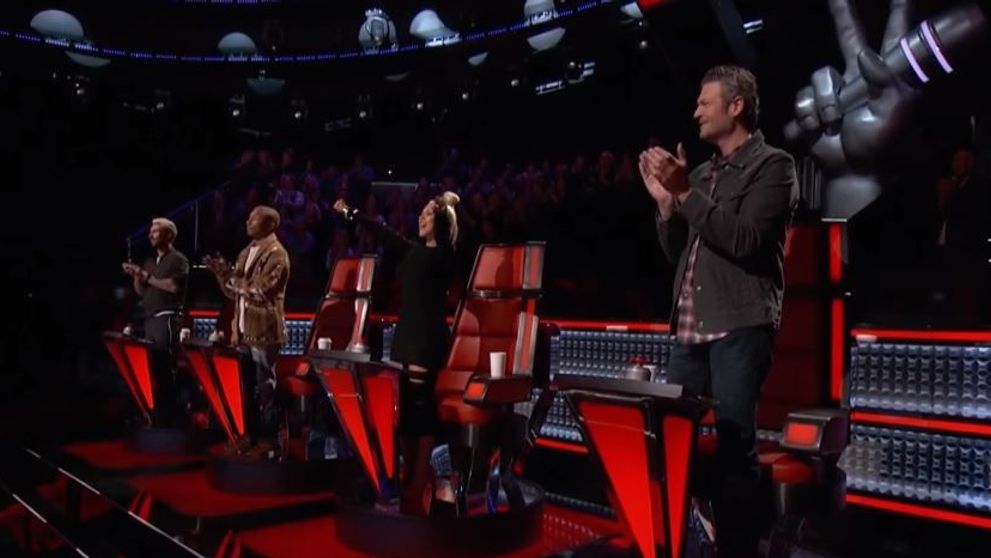 E unul dintre duelurile care vor ramane in istoria show-ului The Voice. Cei patru jurati i-au aplaudat in picioare
