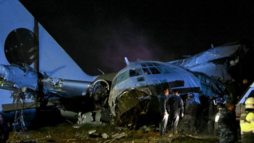 Cel puțin 15 persoane au murit după ce un avion încărcat cu bancnote s-a prăbușit în Bolivia